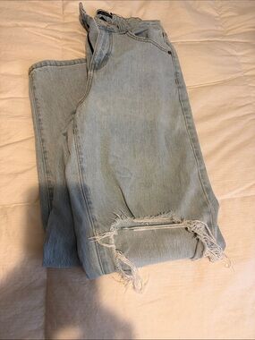 wild fable Light Wash Blue Boyfriend Jeans with Knee Distress